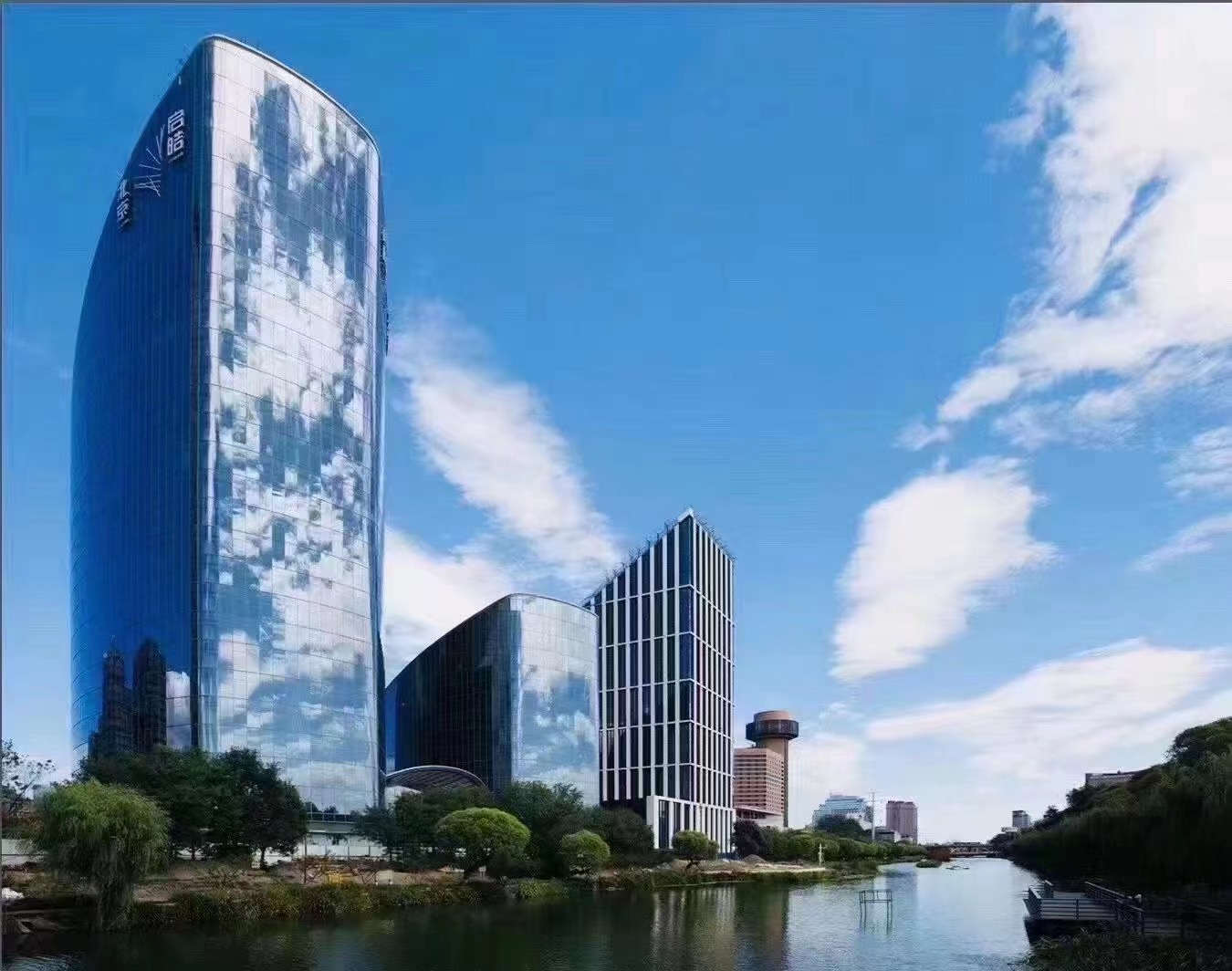 大厦外立面