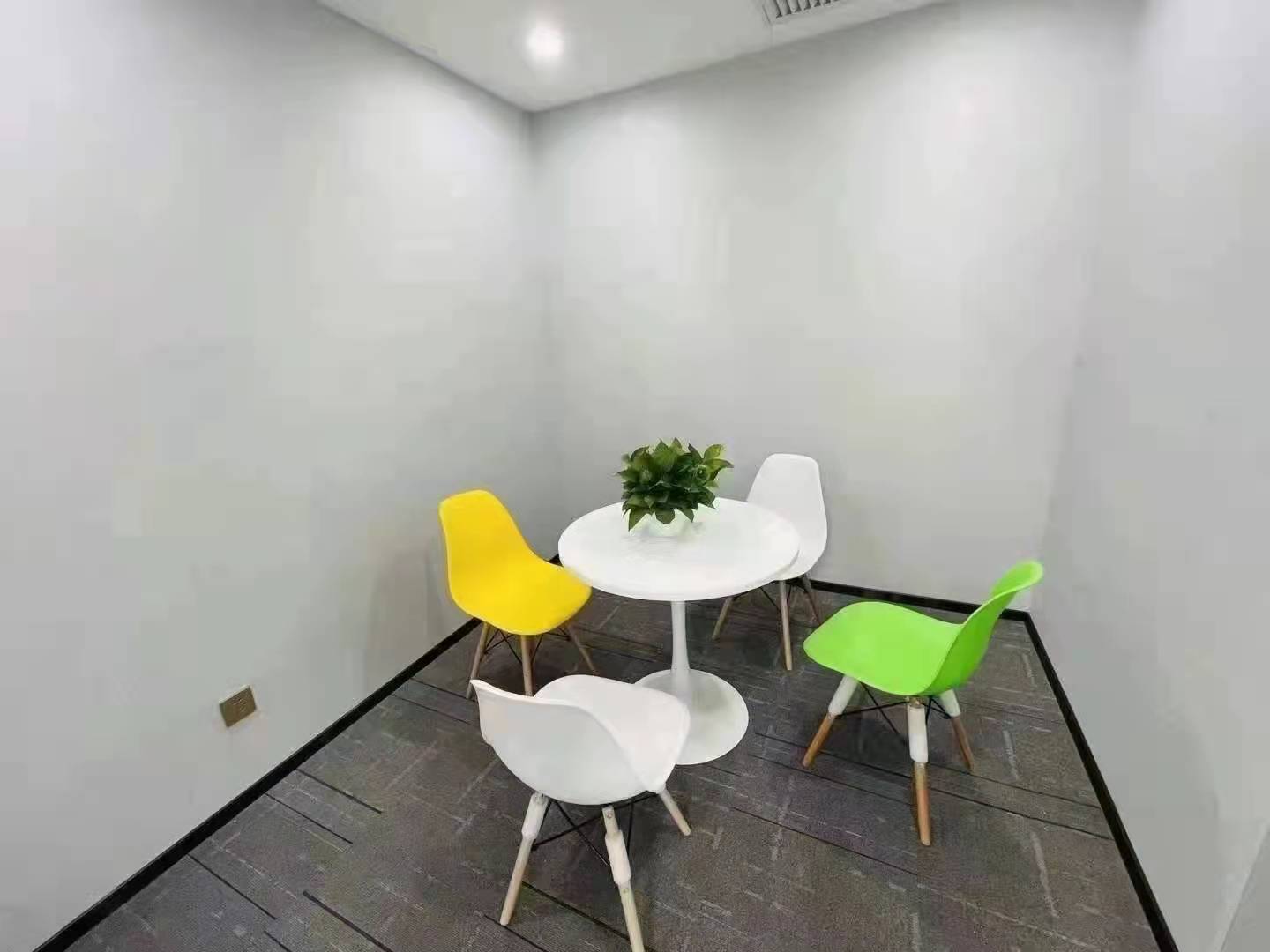 5043b382aa175d53515a7dbeb019cac