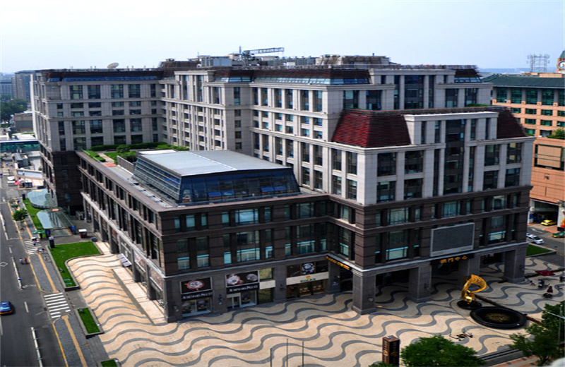 澳门中心，是北京市东城区一栋地标办公楼