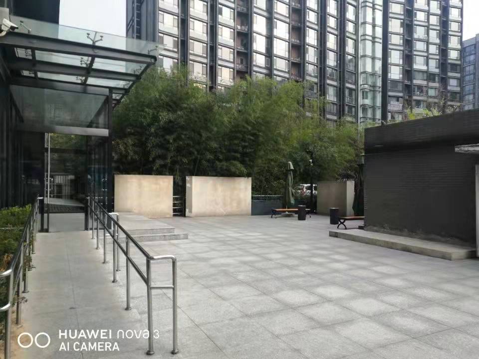 鸿运大厦