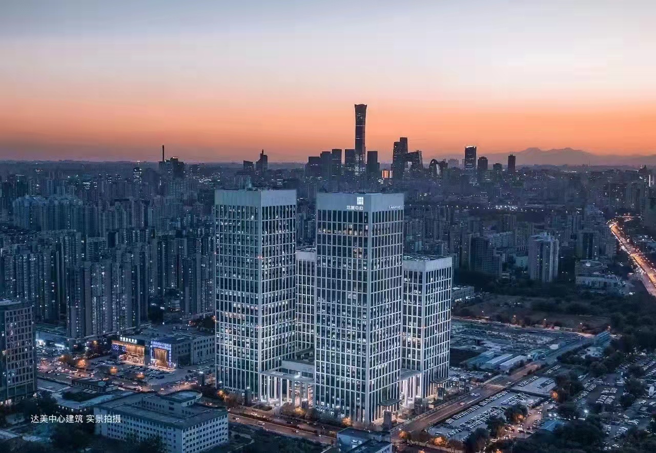 达美中心拎包入住精装修可配家具265.62平米