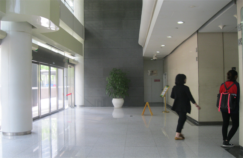 大堂C座