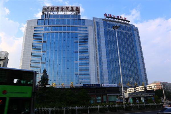 金隅大厦【租赁部电话：参考电话：010-66416988、010-66423688、010-66522688、010-66416571；010-66416688转8022；物业电话：010-66416789】