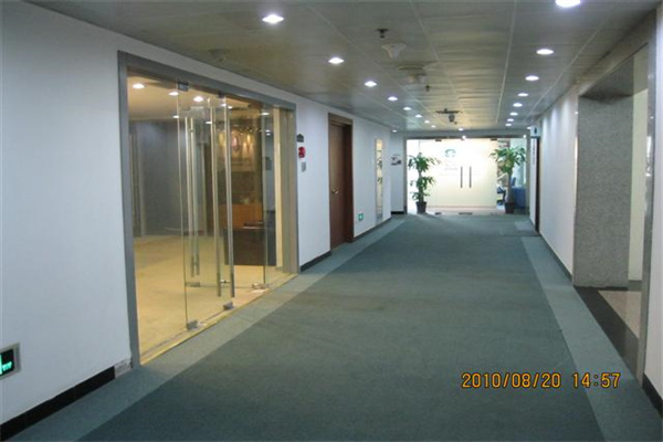 金隅大厦走廊1