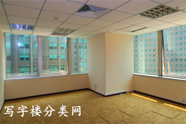 室内11层商务中心111东南角1