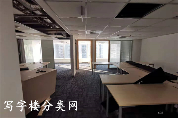 京广中心商务楼（配楼）