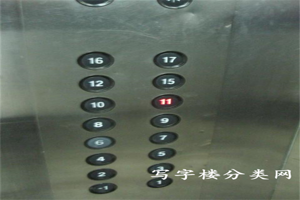 电梯