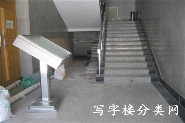 小前台