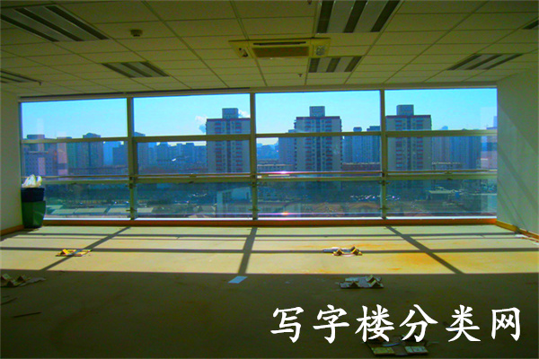 室内1