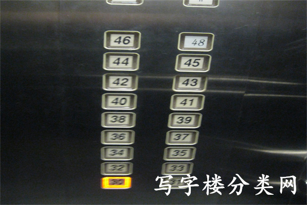 电梯