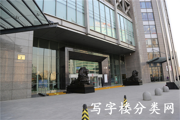 凯恒中心大门口