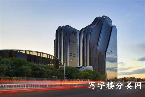骏豪中央公园广场