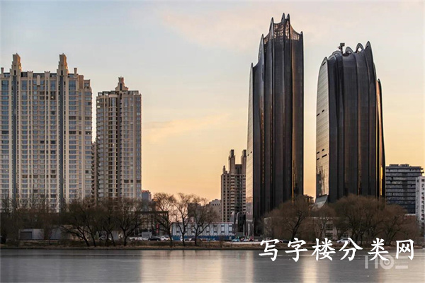 骏豪中央公园广场