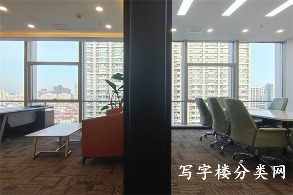 世茂工三