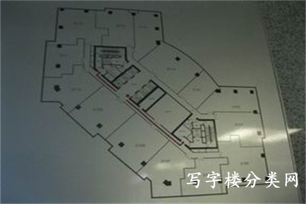 调整大小 平面图21层