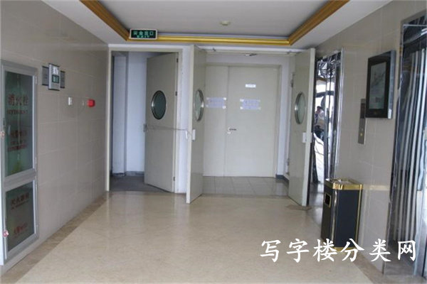 财满街