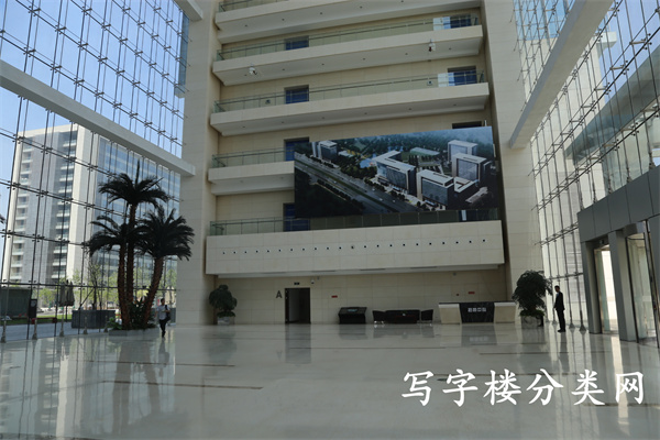 焦奥中心1号楼大堂景色2017年6月拍摄 (6)_副本