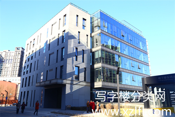 诚盈中心