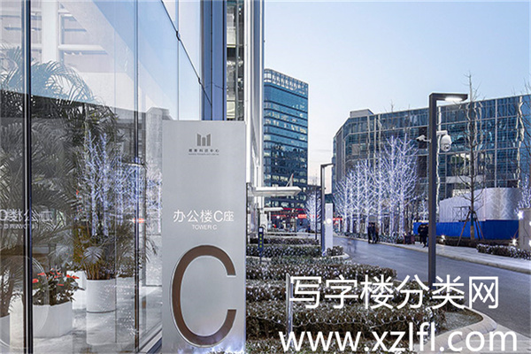 融新科技中心