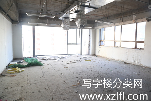 室内1