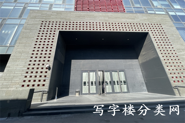 隆福大厦和隆福广场