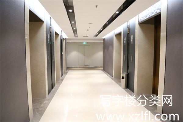 北苑大酒店写字楼12层电梯厅景色2016年4月10日拍摄