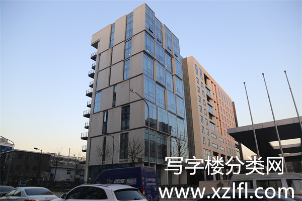 先锋金融大厦【物业客服以及租赁部电话固定电话：010-53916522；段晓化：17710135076，，变化较快】
