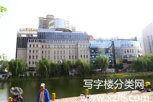 富驿时尚酒店【物业客服、租赁部电话： (010)65848000；租赁电话艾经理18201534892】