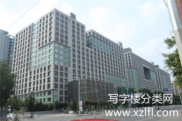 万科公园5号20号楼【物业客服、物业租售中心电话：010-59079696  一层租售中心：  010-85301890；(010)65865555】