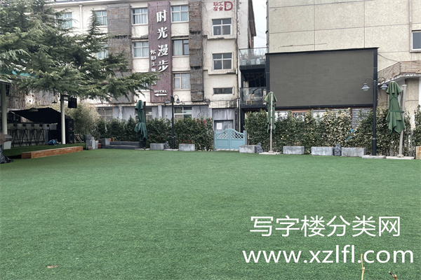 方家胡同46号客服、租赁部电话李雪硕（同微信号）