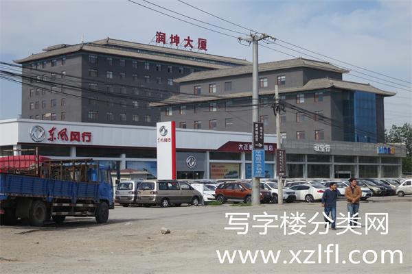 广通产业园——原润坤大厦【物业客服、租赁部招商电话：小俊15133663395】