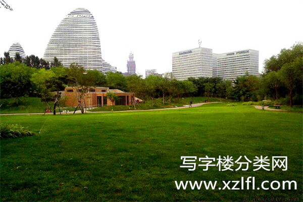 望京伯爵城中央公园（北京文化产业园）【物业客服总机电话：更新中】
