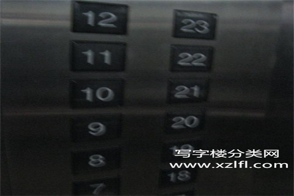 电梯