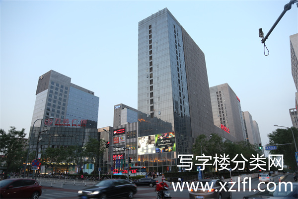 石景山万达广场【物业客服总机电话： 010—88680635    招商电话： 010-88689999-5001 牛森    前台电话： 010—88689999转5013】