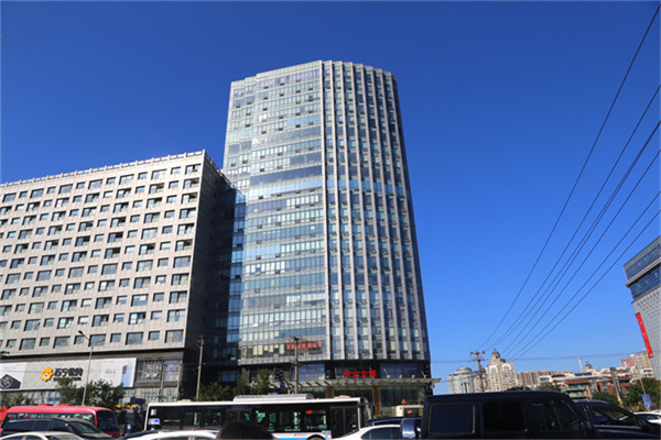 外企大厦B座，即将进行电梯更换，新的电梯指标如下：