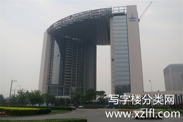 中航技广场——凯迪广场（亦庄凯旋门）