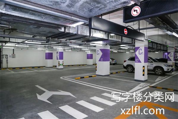 东航中心