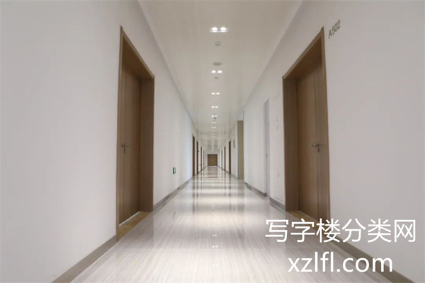 东航中心