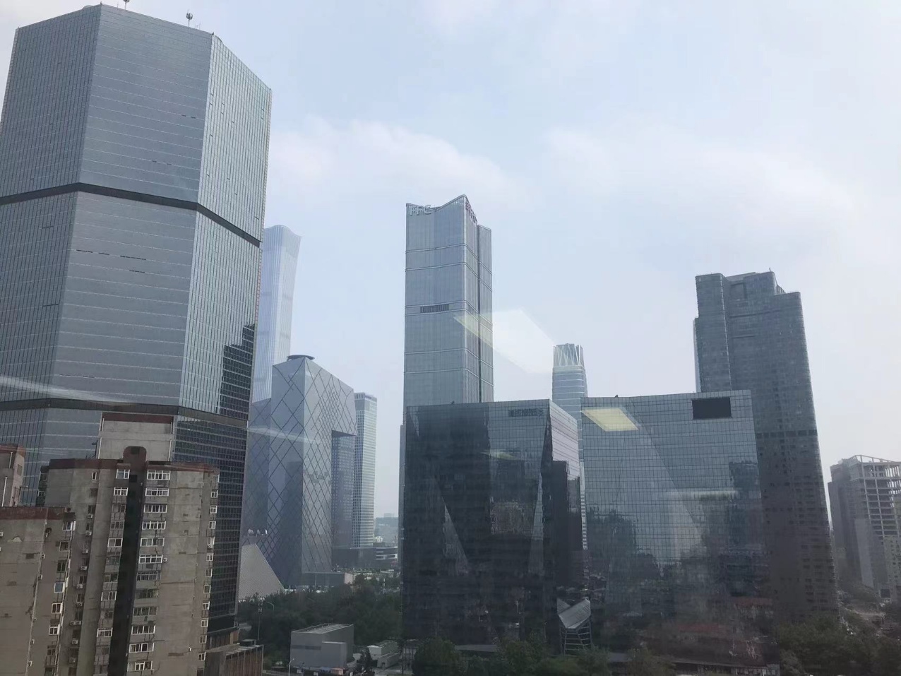 东三环雨霖大厦高层整层面积387平米租金5.8元