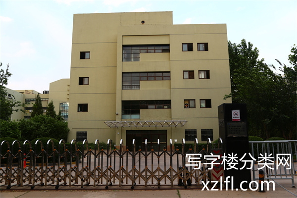 群英科技园【物业客服联系电话：】