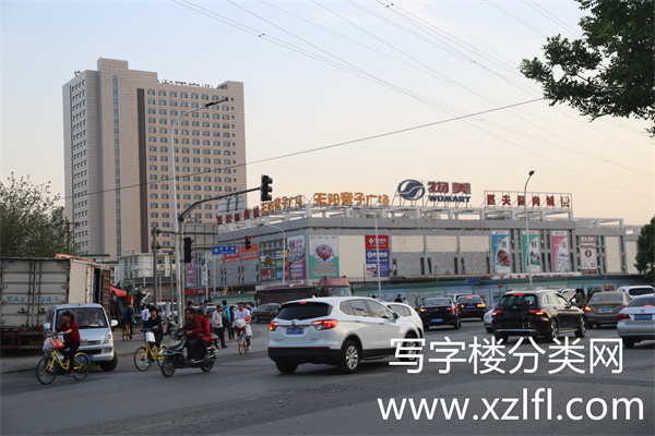 龙旗广场