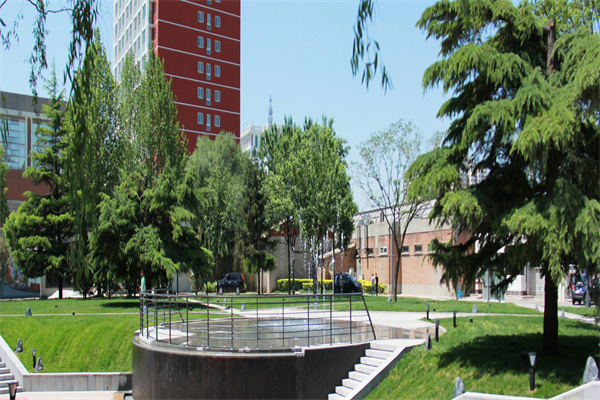 朝阳区加建万东科技产业园、广渠路30号院立体停车位