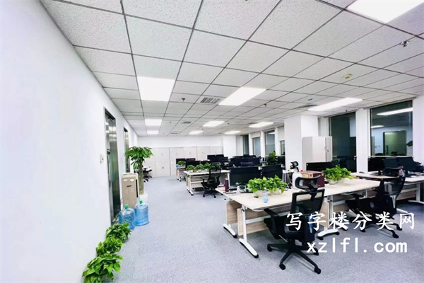 北京国际大厦B座东 侧 办 公 区 域