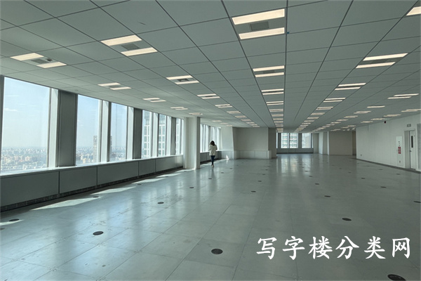 北京最贵写字楼之一，中信大厦（中国尊）40-50层，60-100层自用