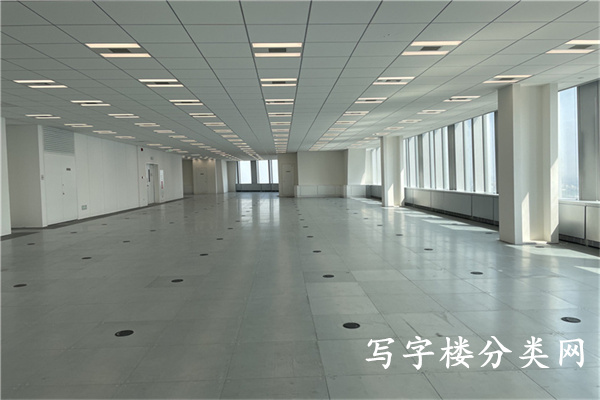 北京最贵写字楼之一，中信大厦（中国尊）40-50层，60-100层自用