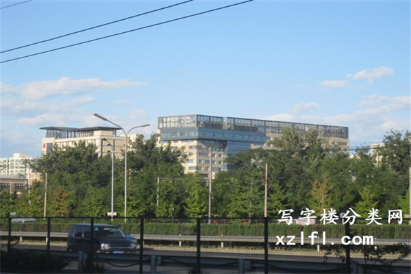 馨雅大厦位于海淀区西四环