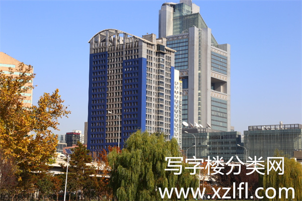 恋日国际【开发商租售、物业客服联系电话 010-65685780；010-65667195招租电话：恋日国际3层服务办公中心出租电话：19910021939；出租电话：400-105-8800】