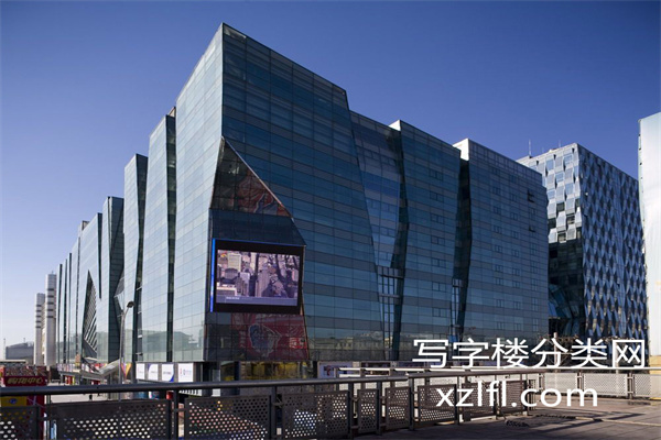 西单大悦城写字楼外观照片