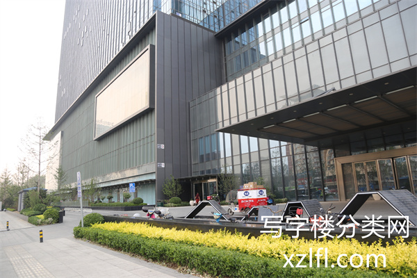京杭广场，曾用名：葛洲坝绿城京杭广场照片