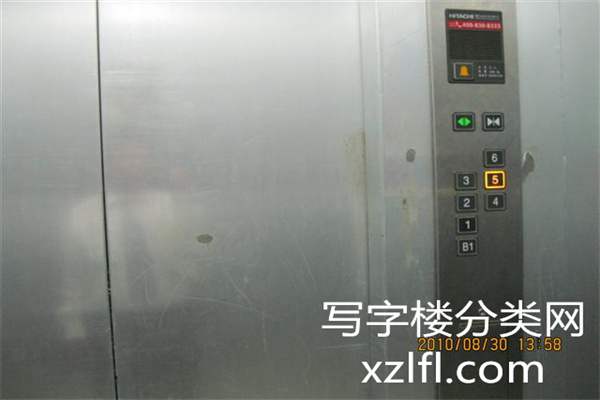 育新大厦电梯_副本